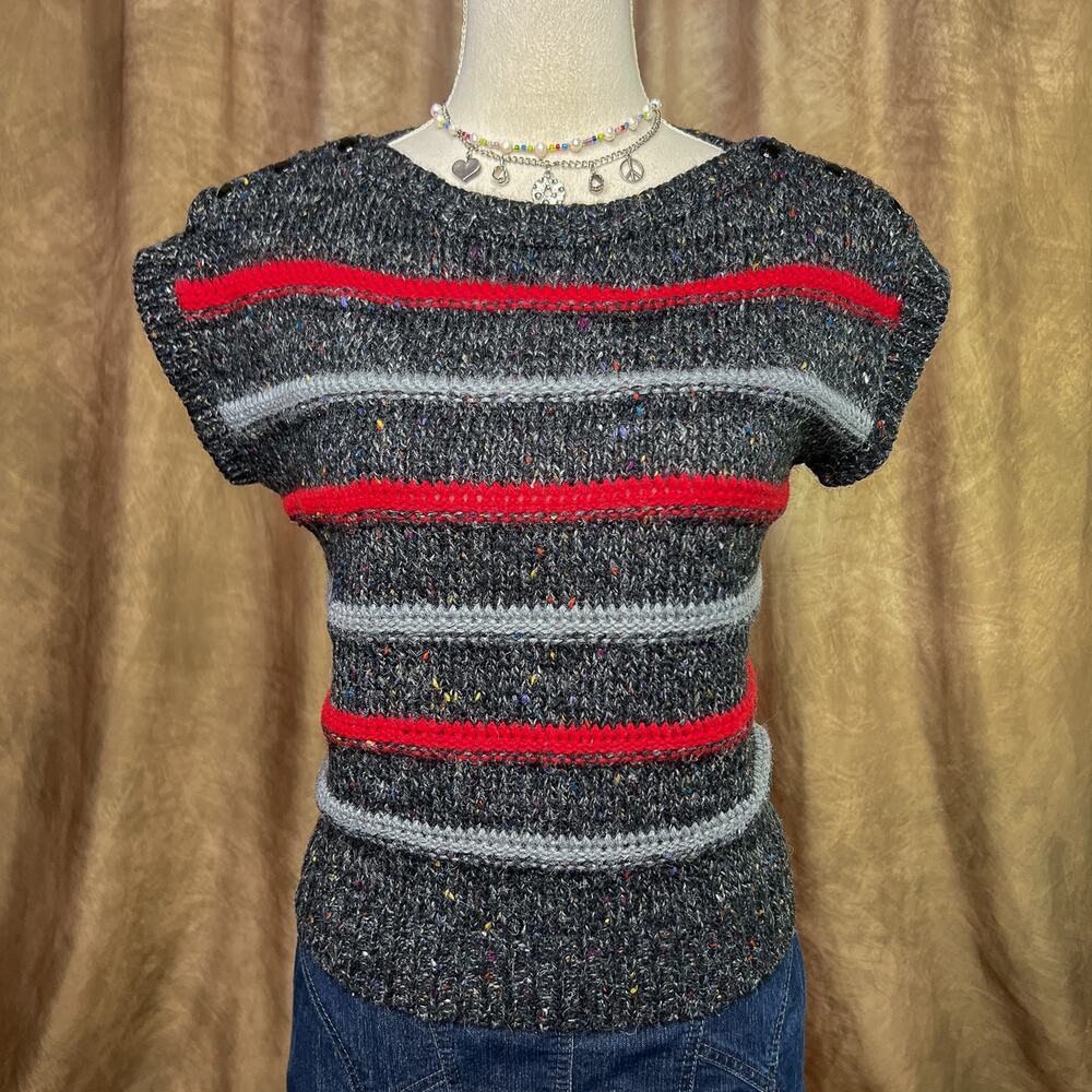 Vintage Sleeveless Sweater 80s Knit Striped Gray Red Acrylic Skater Academia - Picture 6 of 6